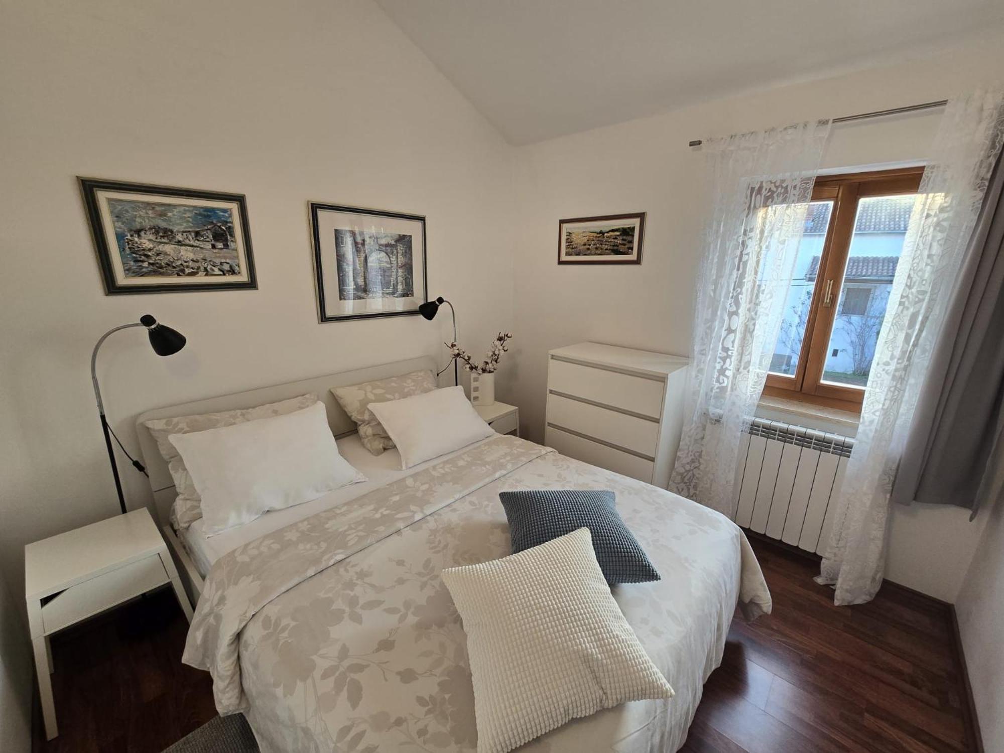 Apartment Parenzana, Little Row House With Big Green Yard In Central Istria Rakotule Exterior foto